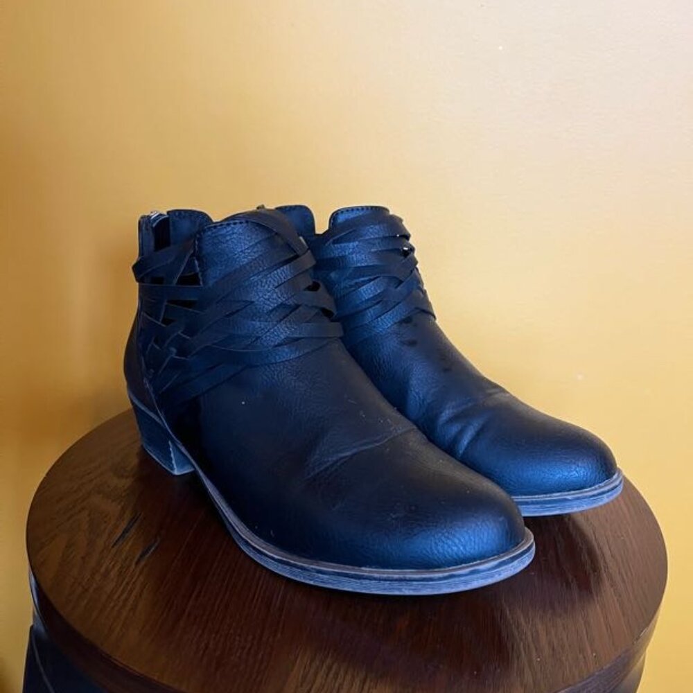Ankle boots